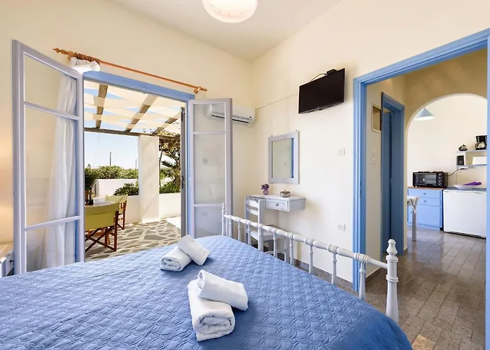 Agnanti * Naousa (Paros)