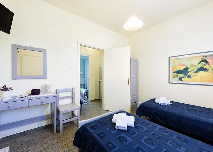 Agnanti Naousa (Paros)